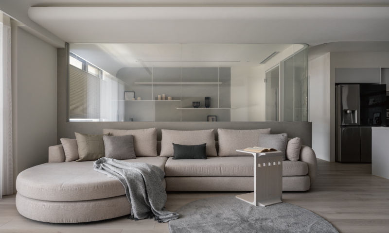 A Home Sketched by Light